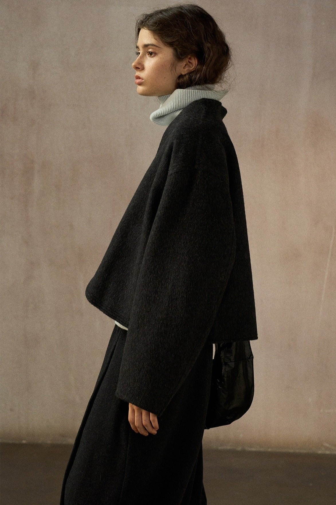 Wool-alpaca structured fit cropped jacket | 4 color