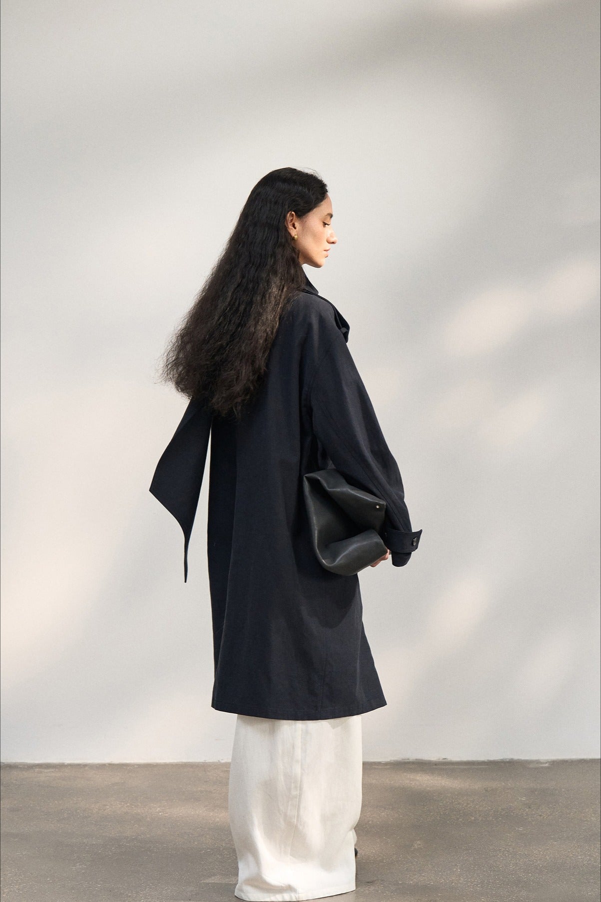 Gabardina romántica de largo medio con cuello de bufanda | 2 colores