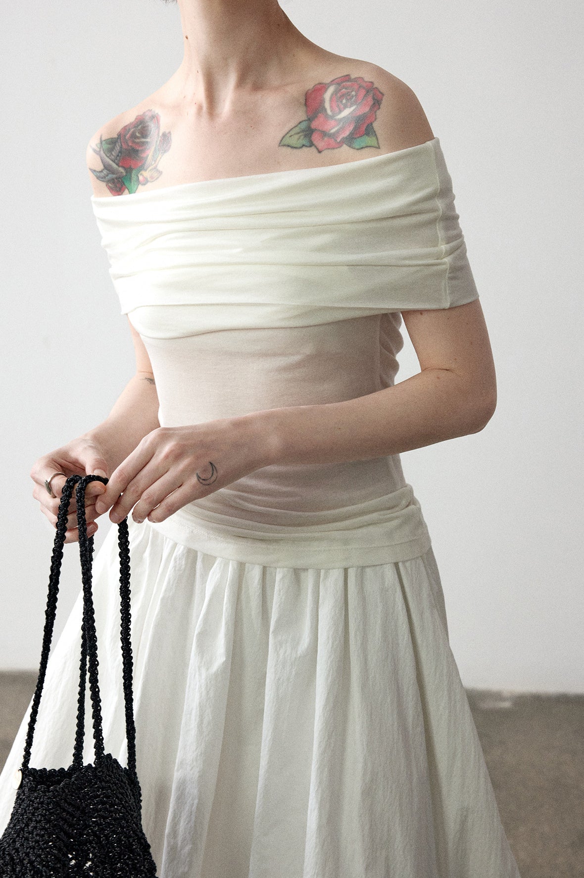 Lyocell blend smooth feel off-shoulder top | 5 color