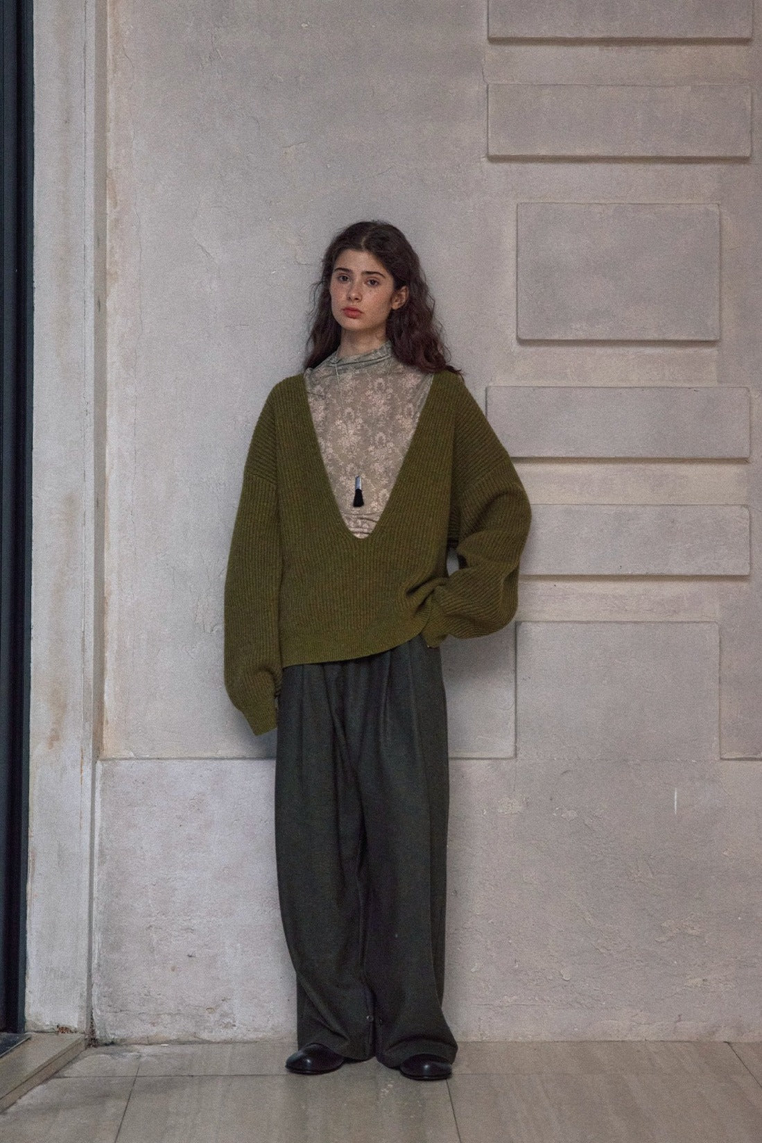 100% wool cozy loose-fit V-neck sweater | 4 color