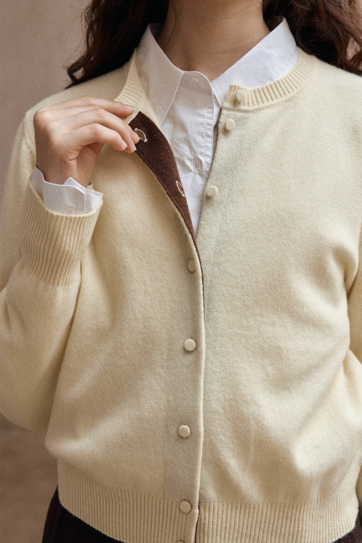 100% wool classic round neck cardigan | 4 color