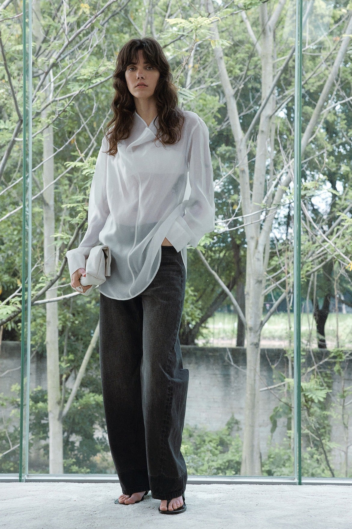 Lightweight and sheer ruffled collar shirt | 4 color