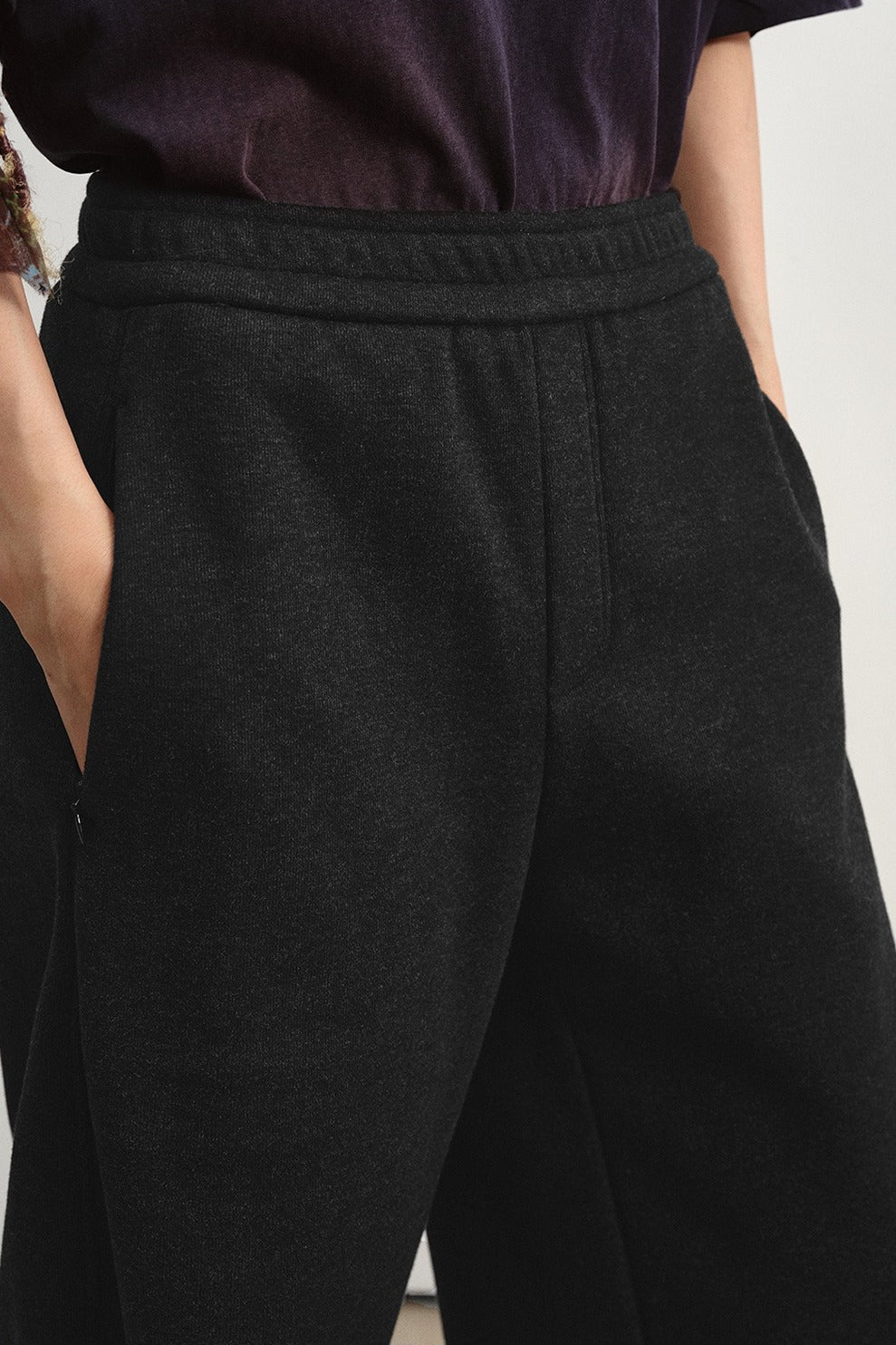 Relaxed-fit banana shaped sweat pants | 3 color