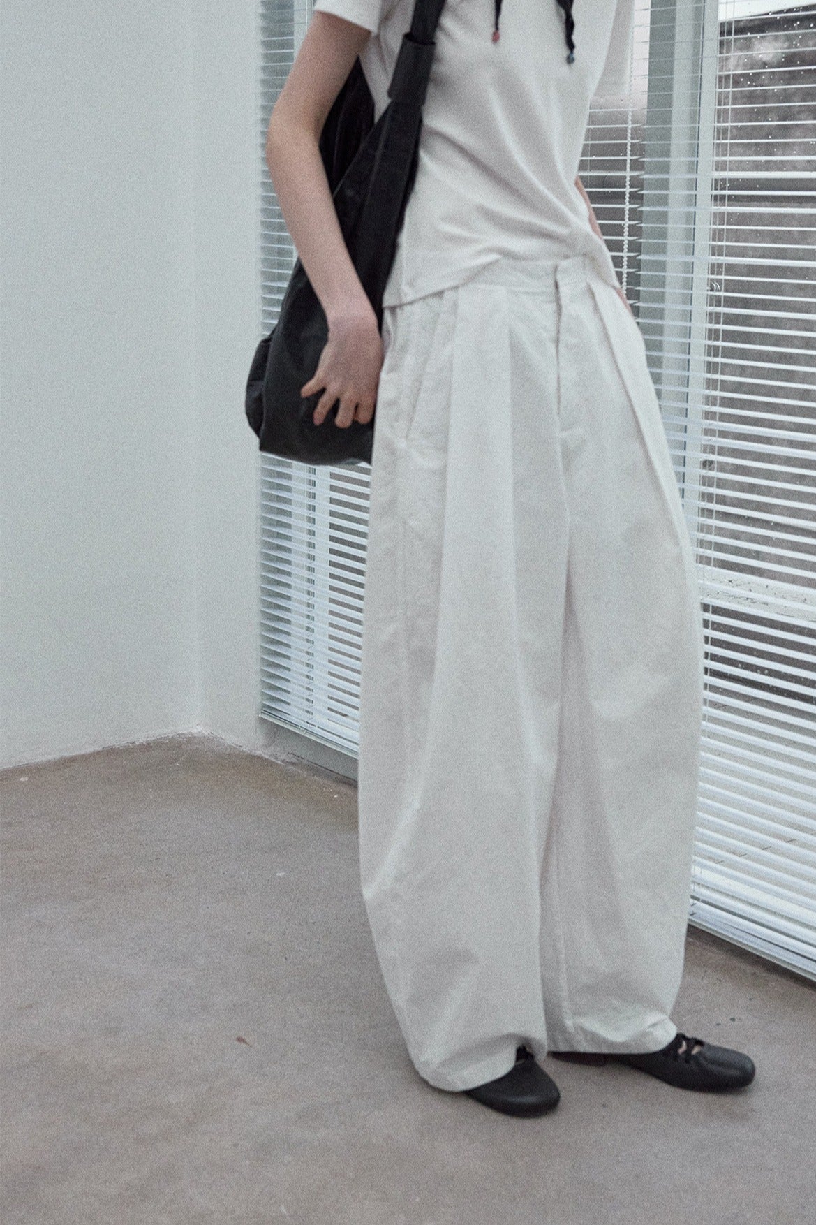 100% cotton cocoon shape pleats casual pants | 3 color