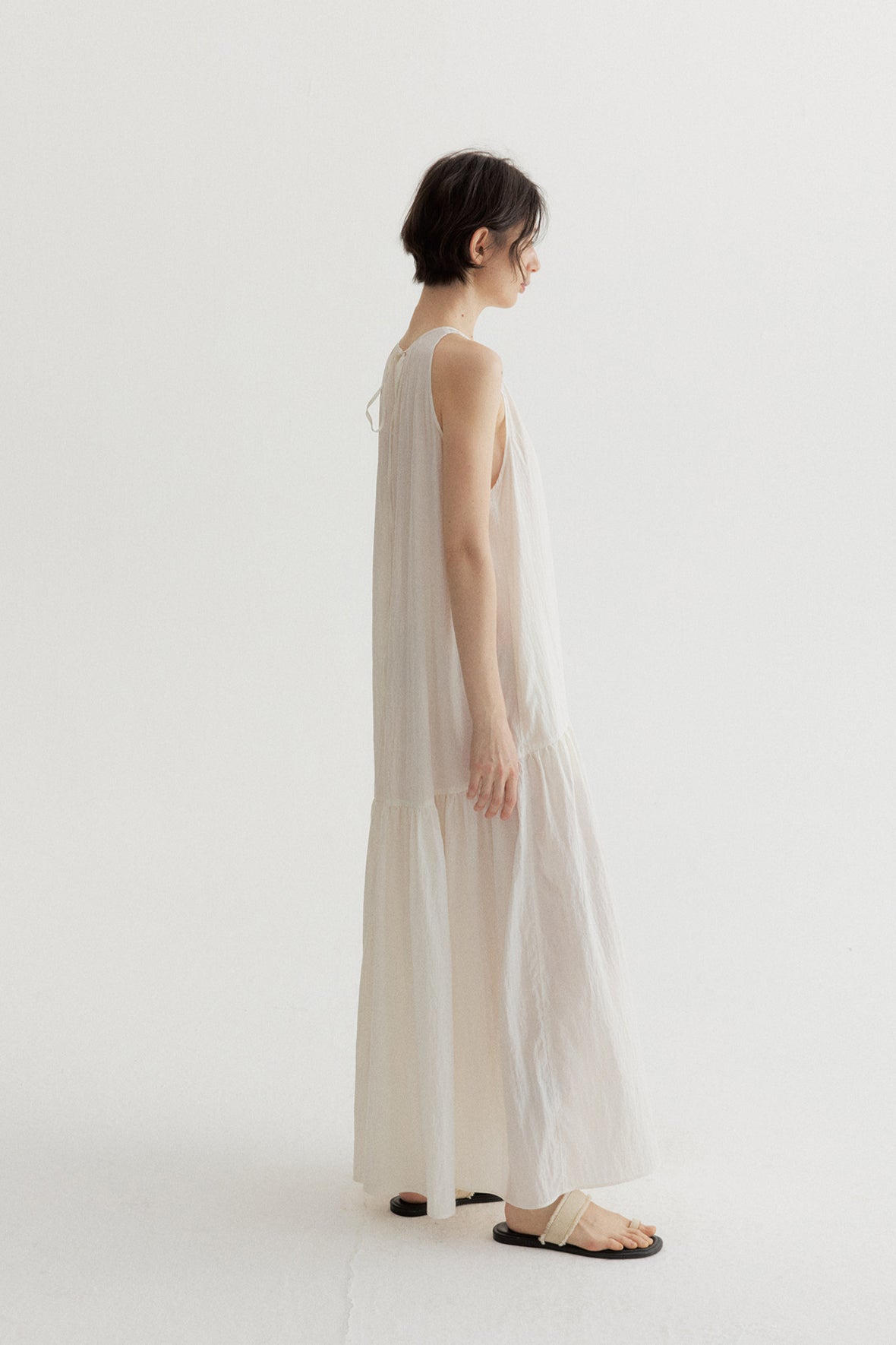 Lyocell blend voluminous airy maxi sleeveless dress | 4 color