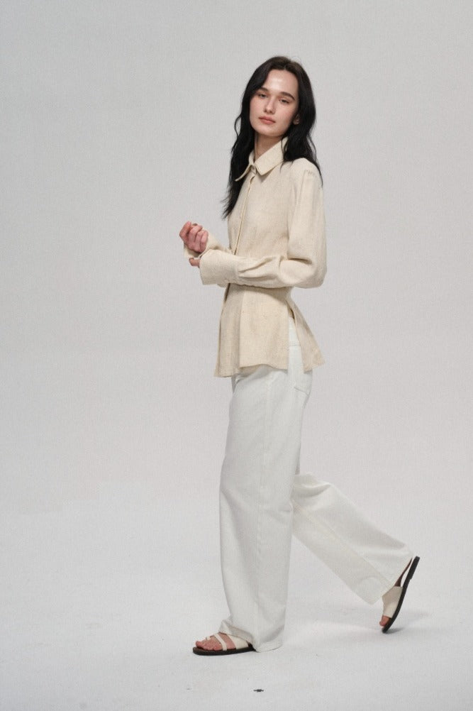 Camisa con detalles suaves y transpirables en mezcla de lino