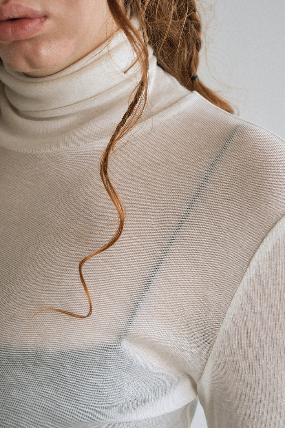 Wool containing lightweight soft high-neck knit top | 6 color