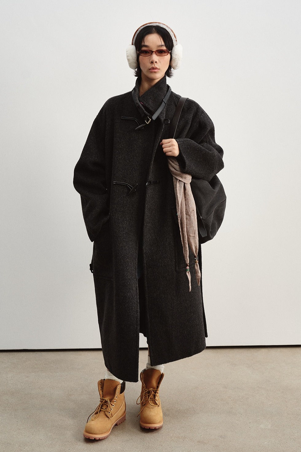100% wool sharp structured horn buttons coat | 2 color