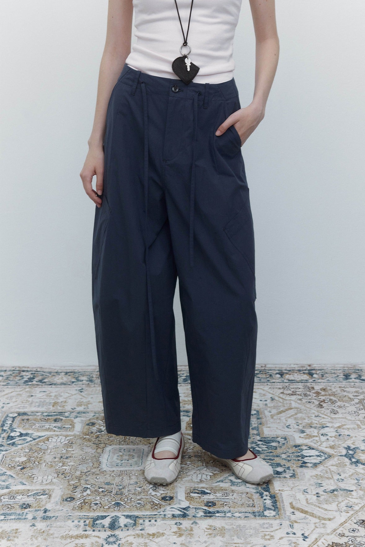 100% cotton high-rise balloon pants with side patch pockets | 4 color
