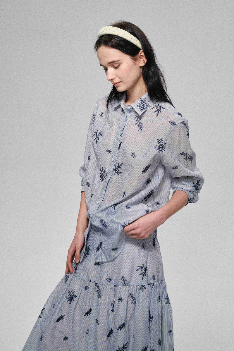 Chemise rayée brodée inspirée de la nature 100 % coton