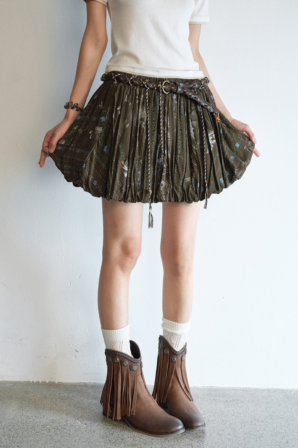 Pleated vibrant print lower-bud miniskirt & top | 2 color