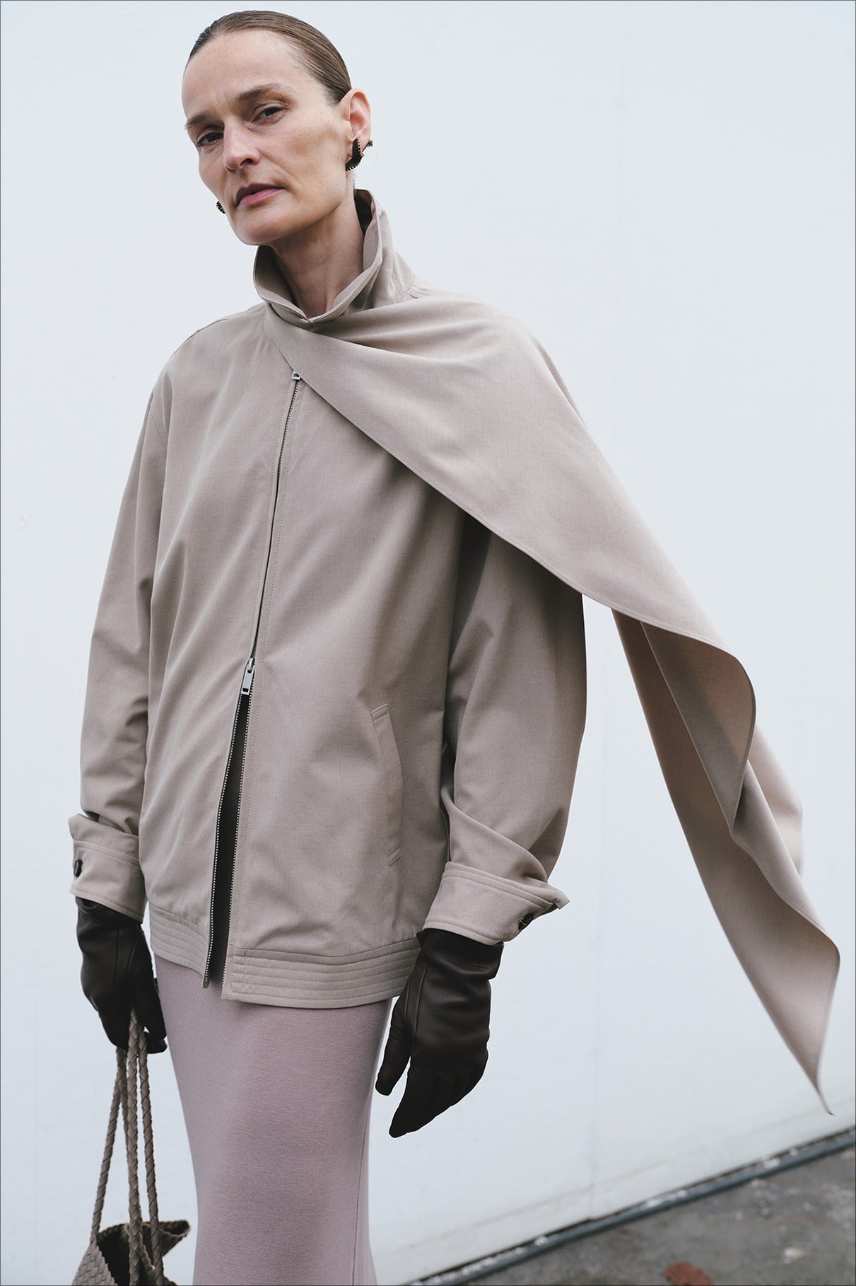 Wool containing detachable scarf chic trench jacket | 2 color