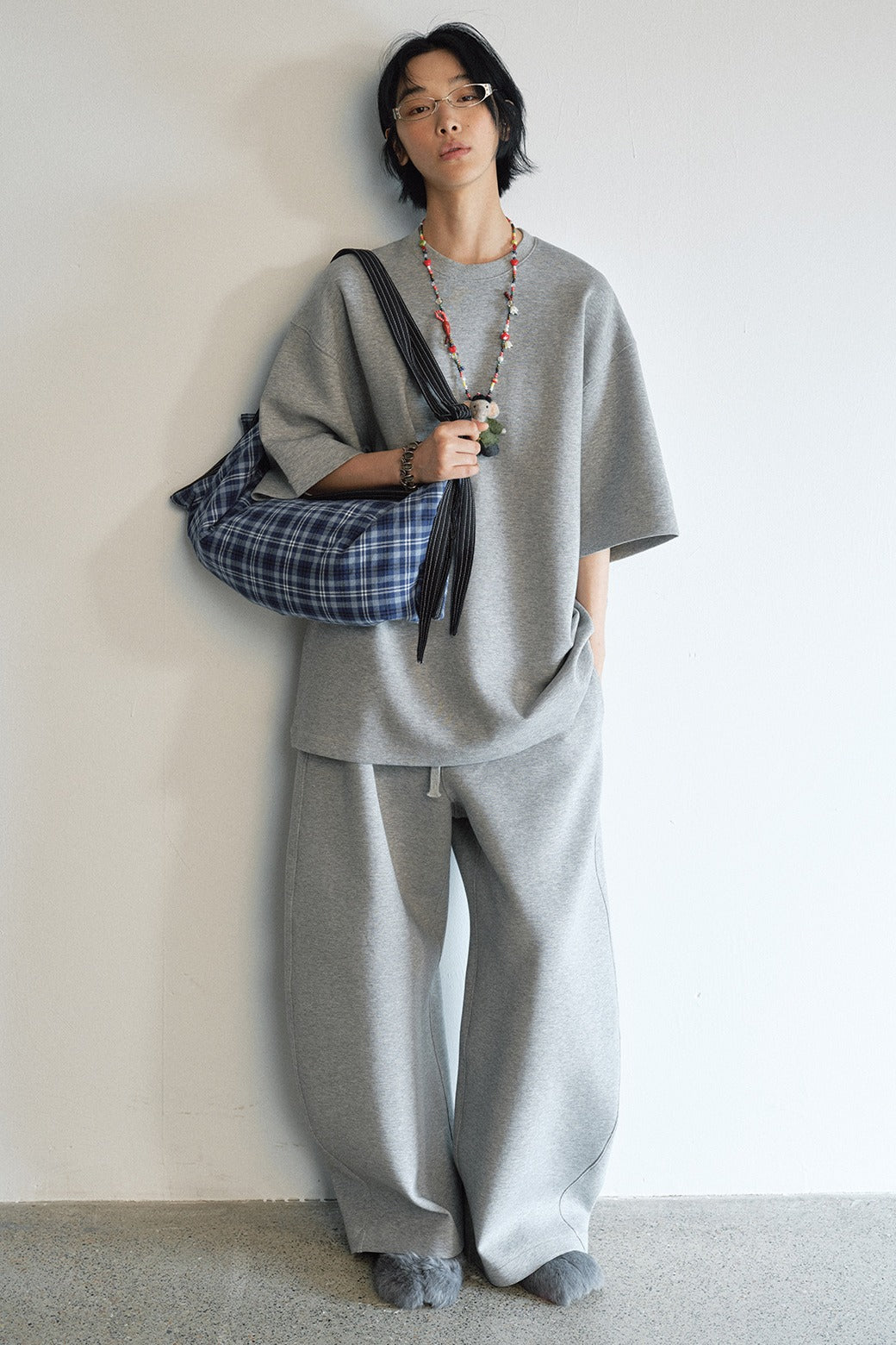 Cotton blend airy fabric banana-shape sweatpants | 3 color
