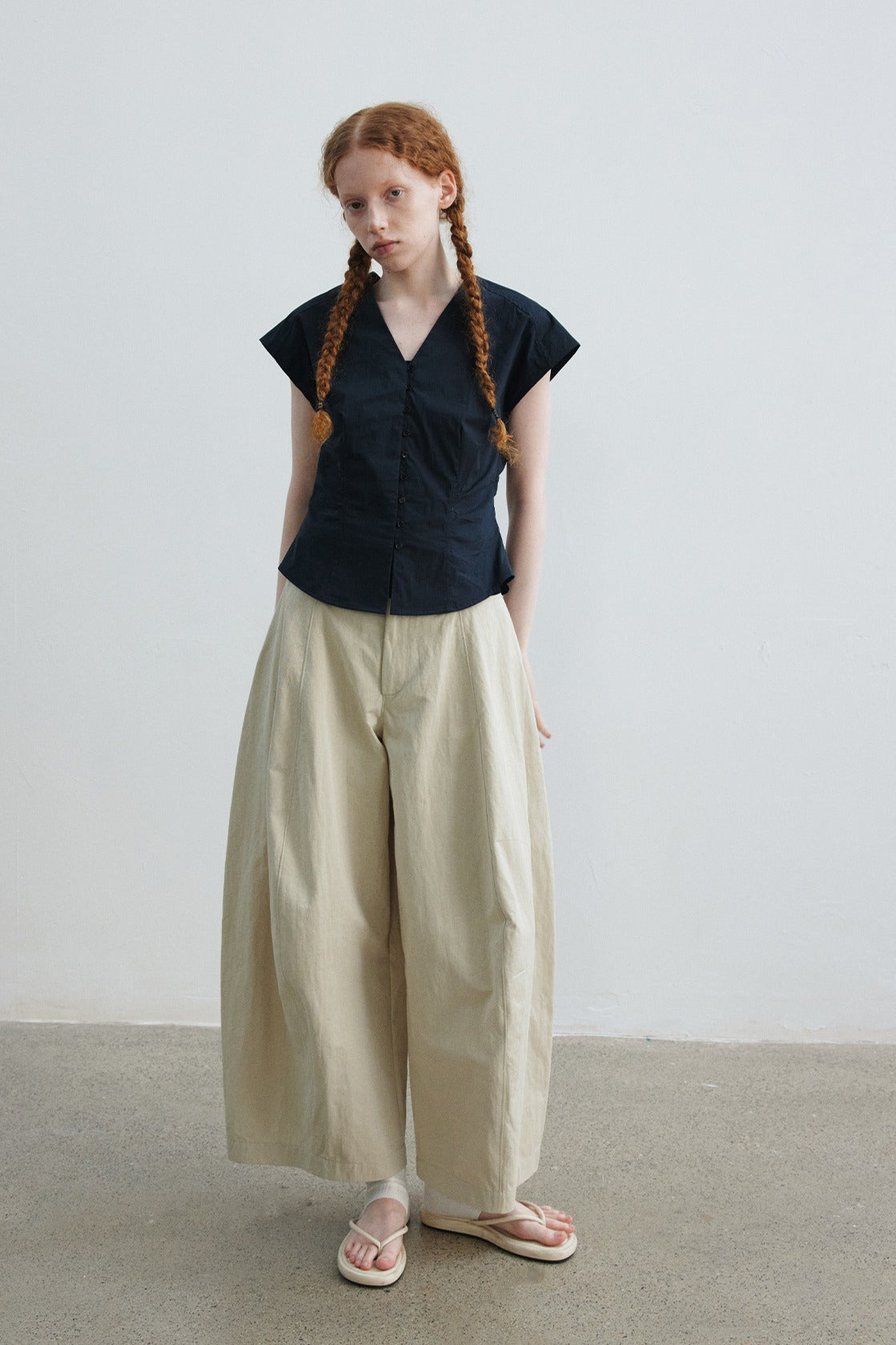 Cotton blend frying sleeve V-neck shirt | 4 color