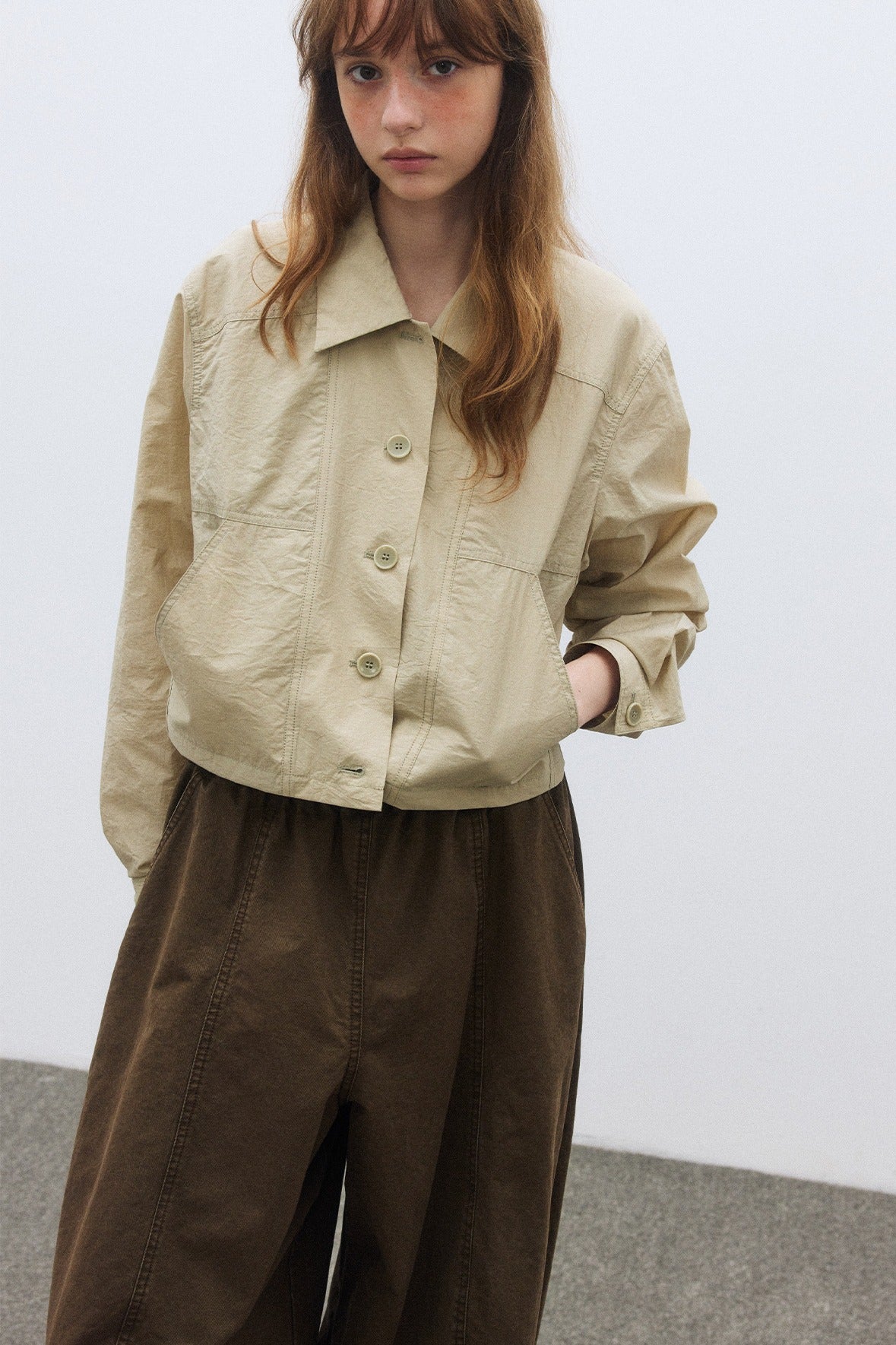 Cotton blend paper-touch fabric cropped throw-on shirt jacket | 3 color
