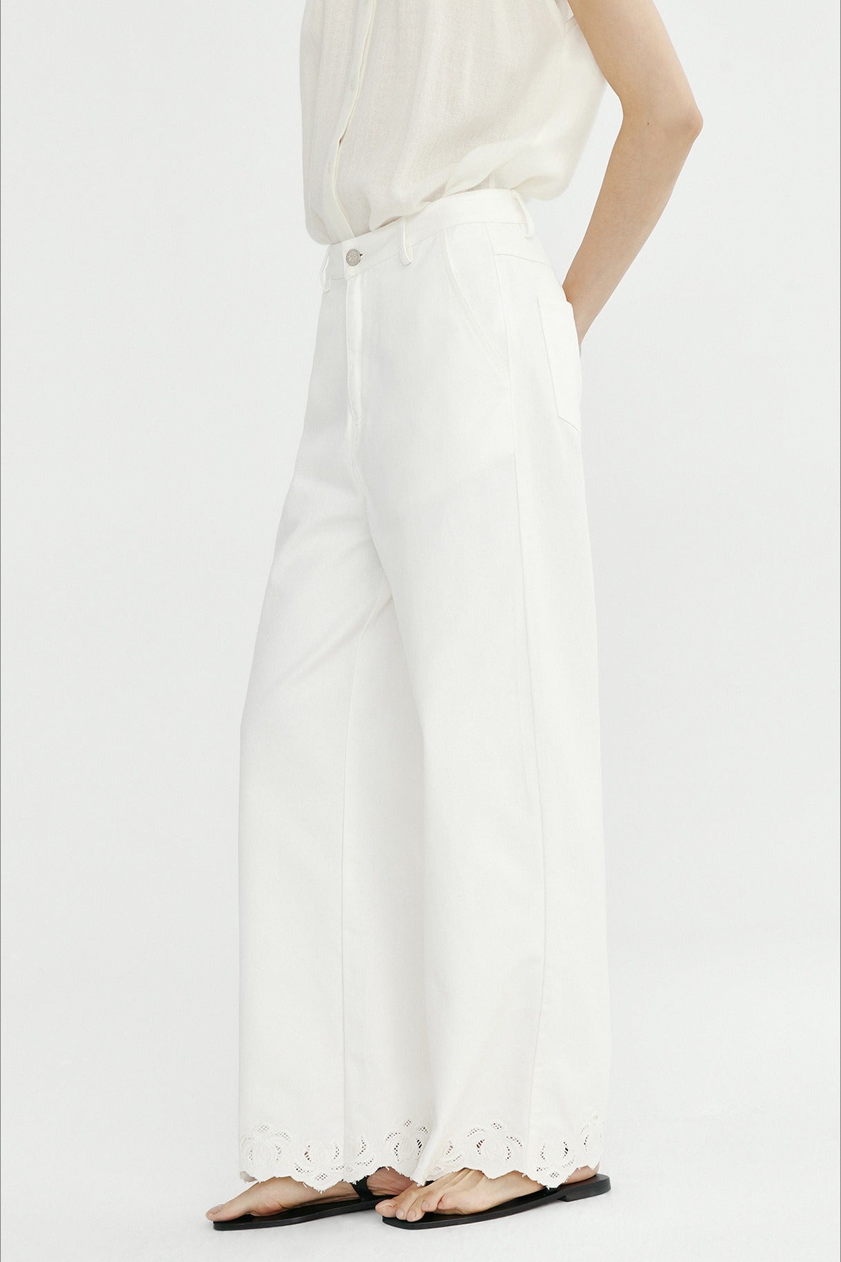 Cotton straight-leg scalloped cutouts hem jeans