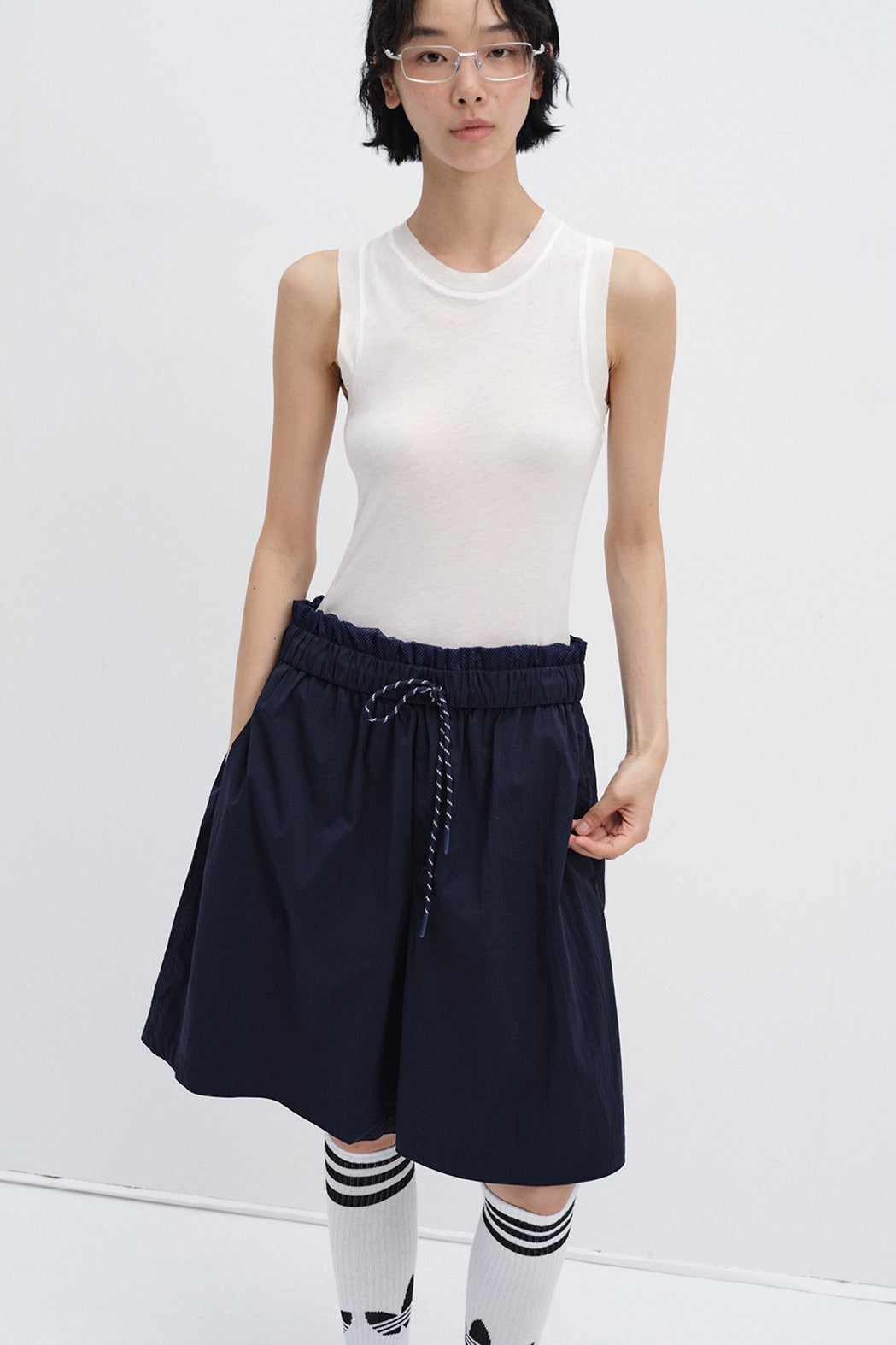 Versatile shorts with elastic waist | 3 color