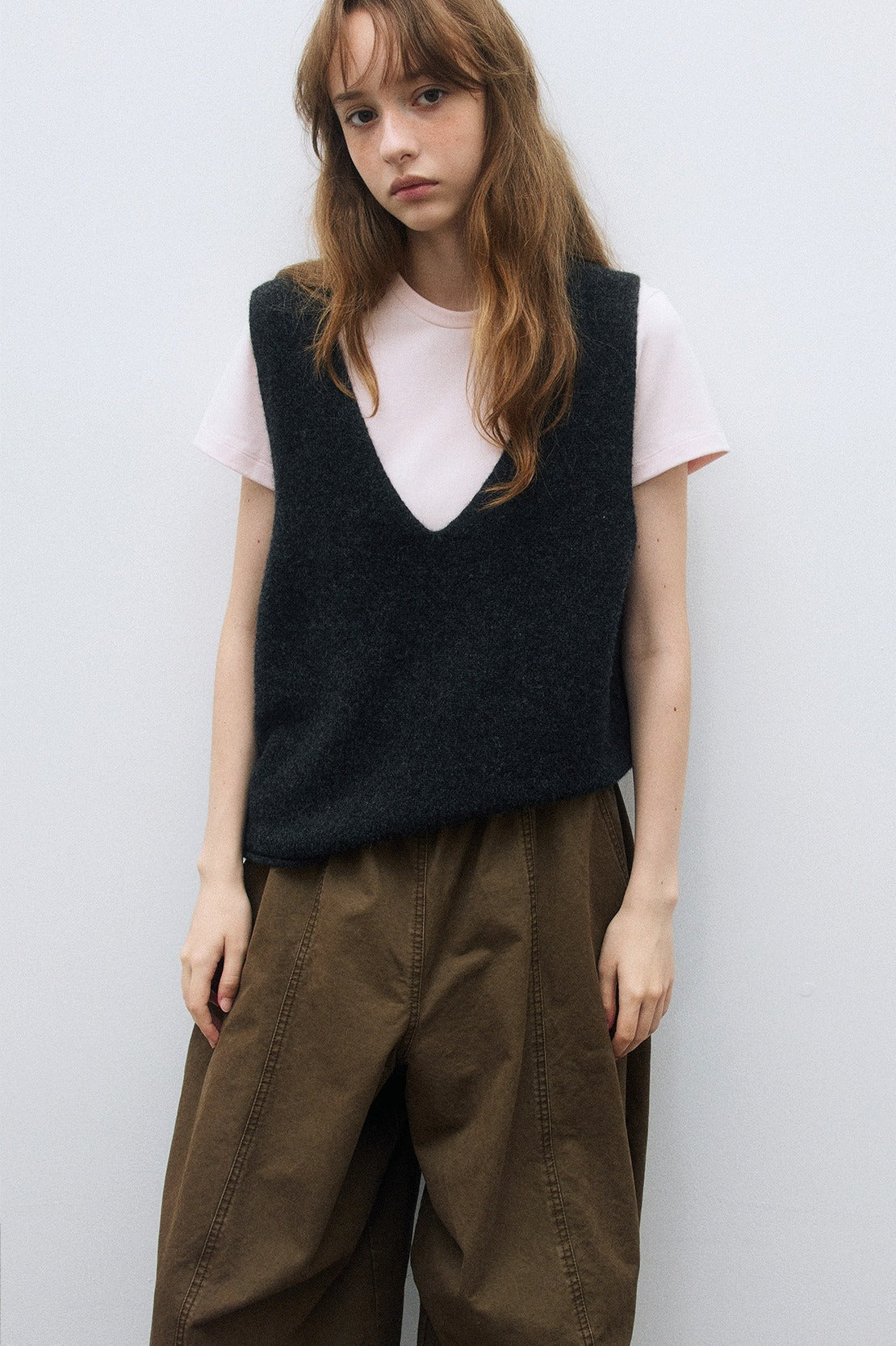 100% wool rolled edge v-neck vest | 4 color