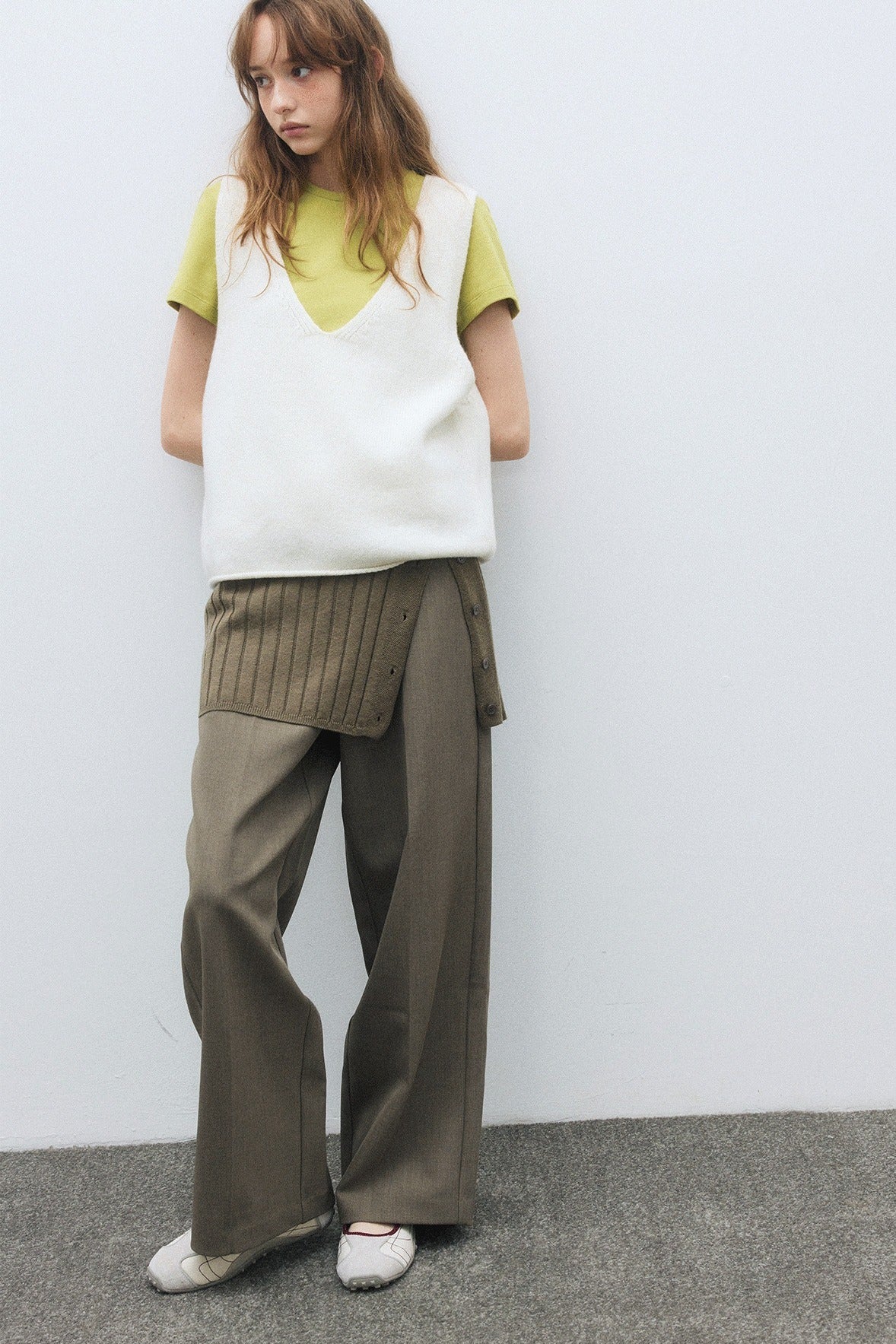 100% wool rolled edge v-neck vest | 4 color