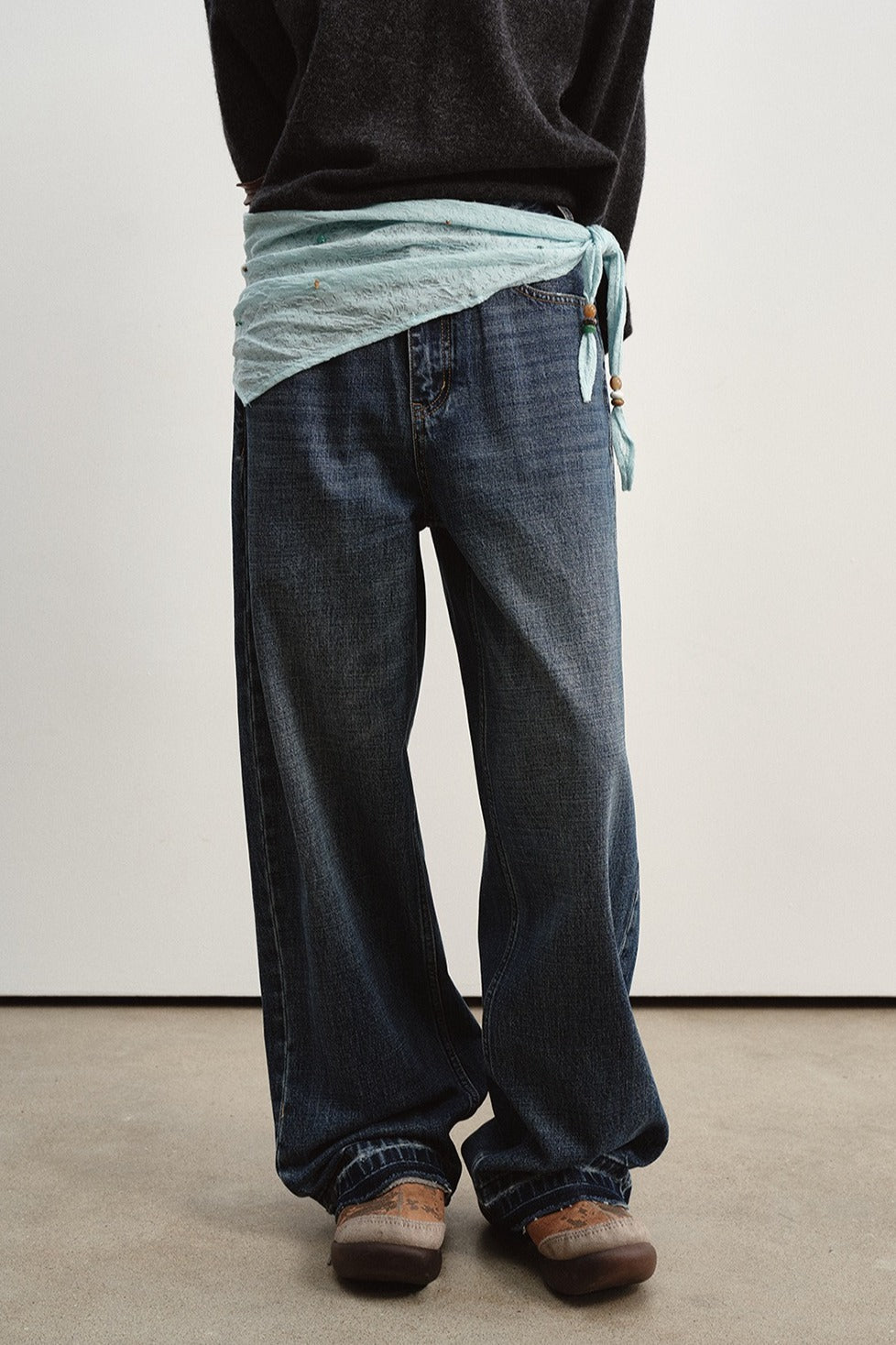 Cotton straight-leg frayed hem distressed jeans | 3 color