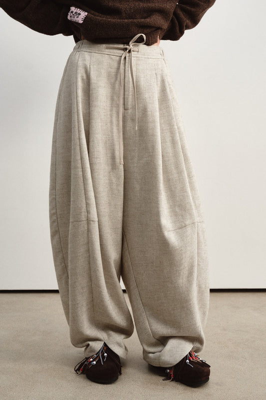 Silhouetted tapered slits hem wide-leg pants | 4 color