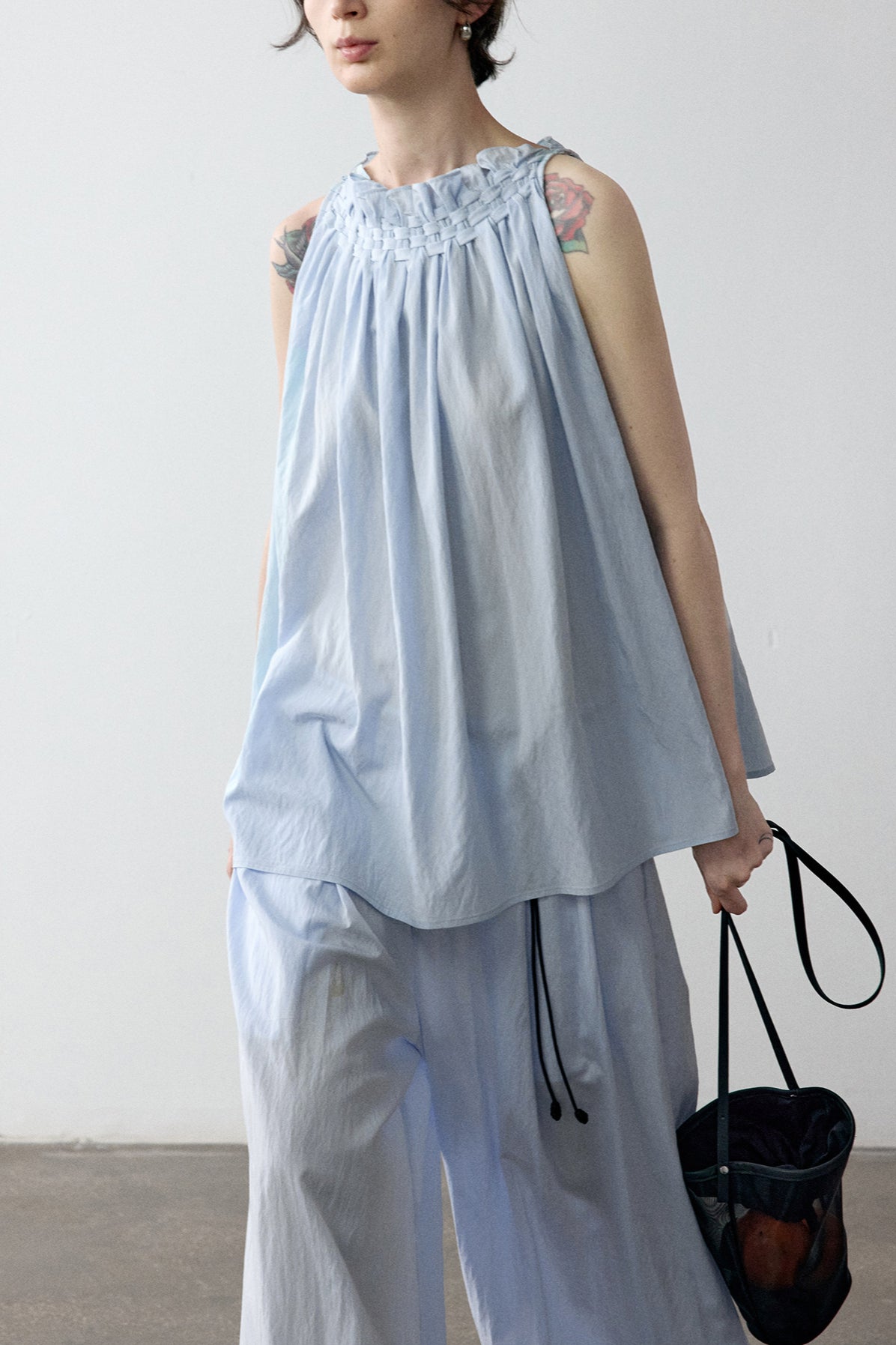 Viscose blend hand-crafted peplum neck vest | 4 color