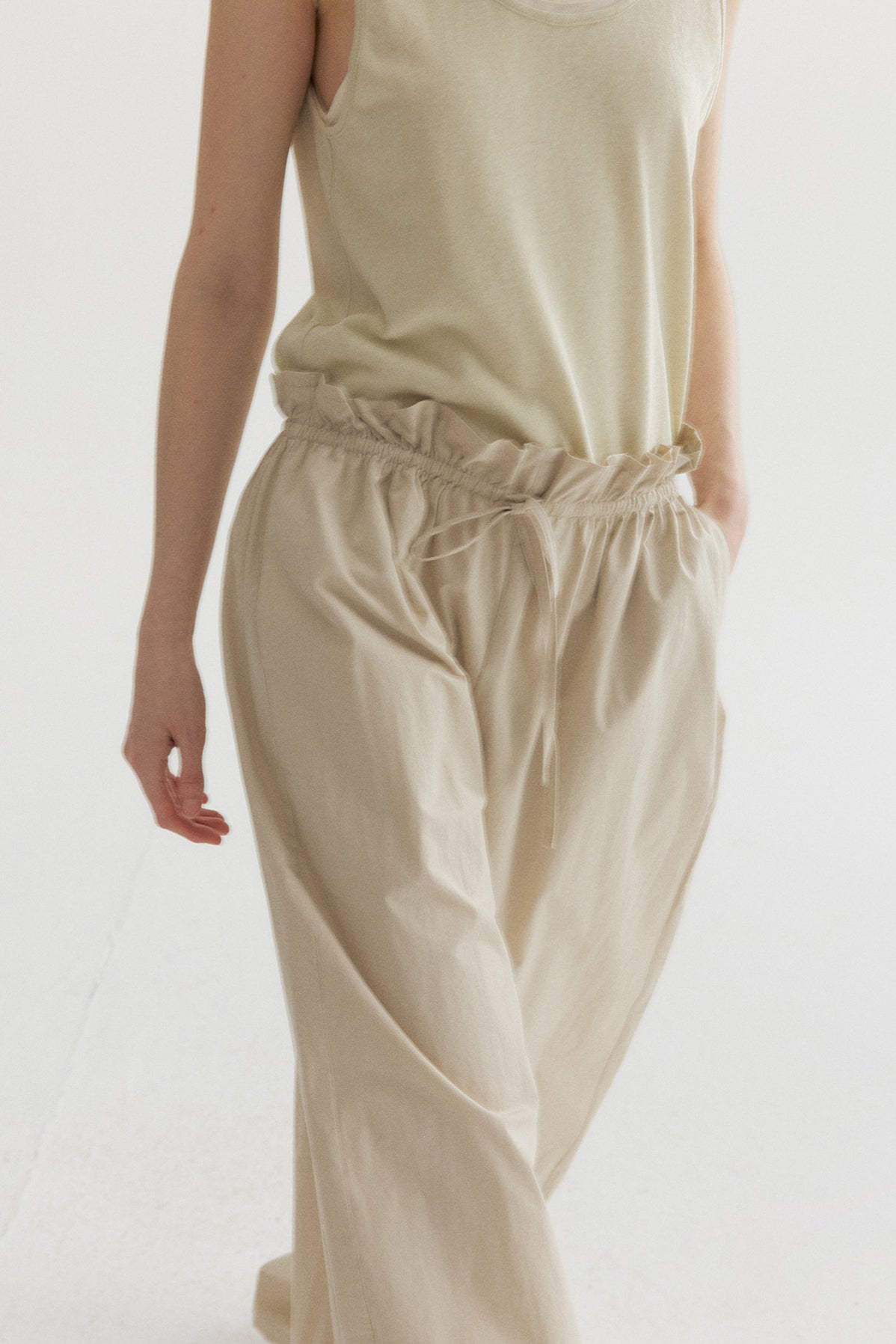 100% cotton crisp feel peplum waist pants | 4 color
