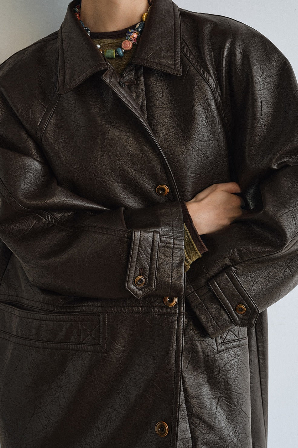 Mid-length cracked finish matte PU jacket | 2 color