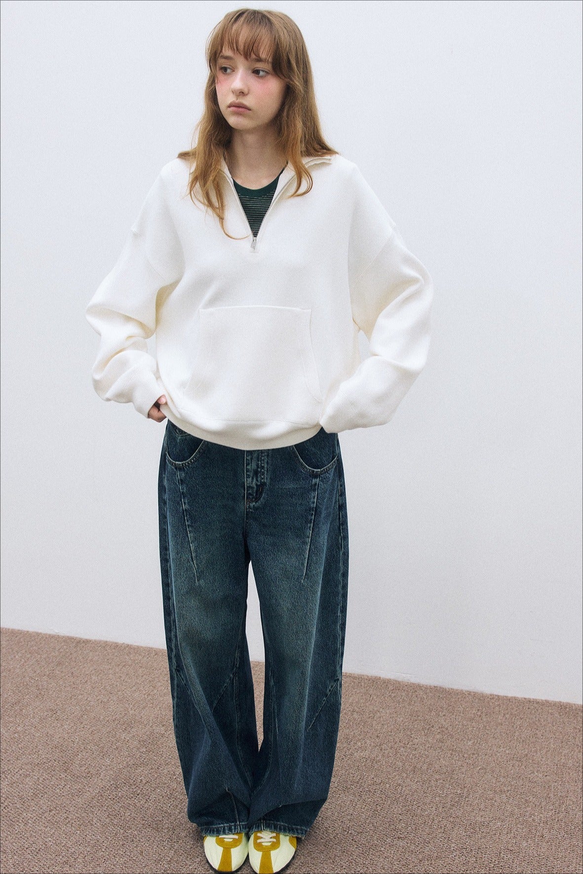 Cotton blend vintage style balloon-fit jeans | 2 color