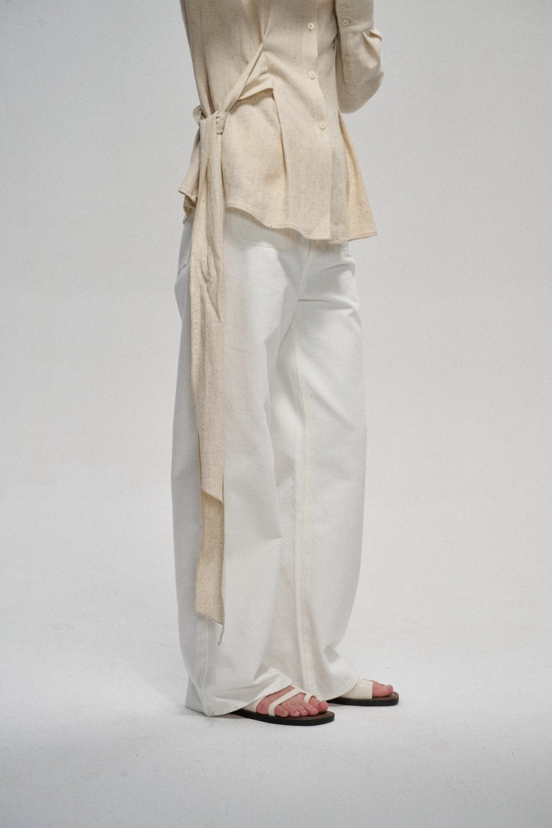 Camisa con detalles suaves y transpirables en mezcla de lino