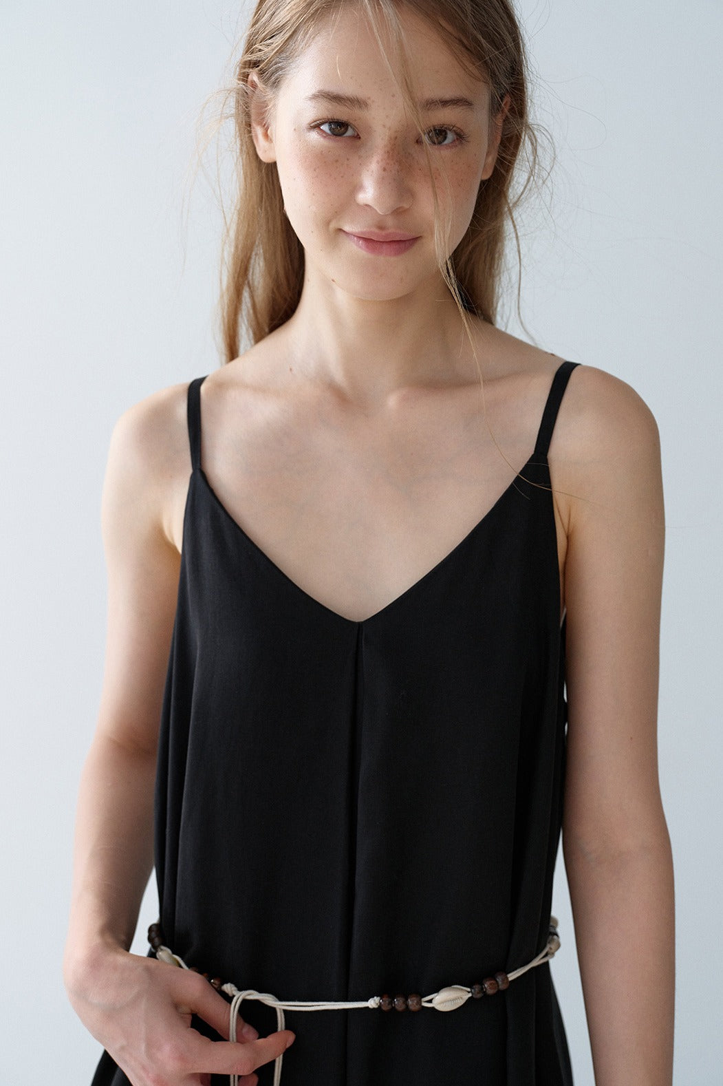 Lyocell blend linen V-neck loose fit strap dress | 3 color