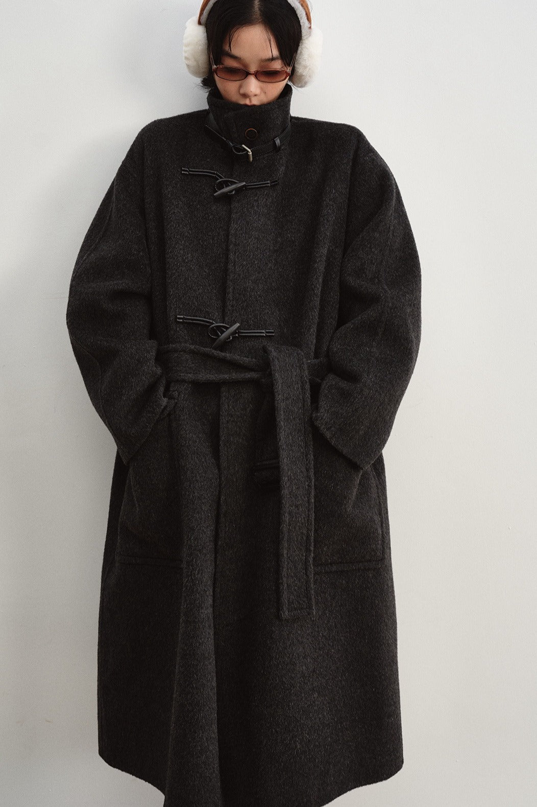 100% wool sharp structured horn buttons coat | 2 color