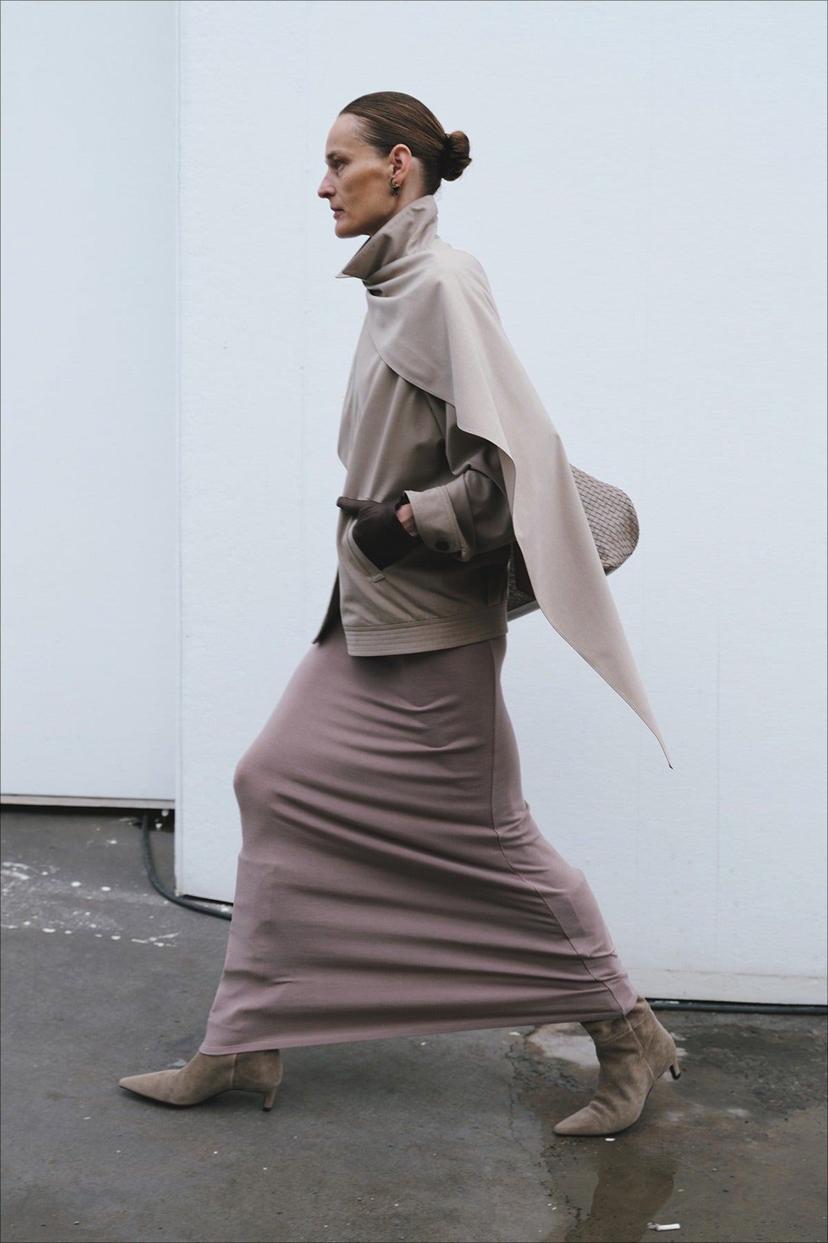 Wool containing detachable scarf chic trench jacket | 2 color