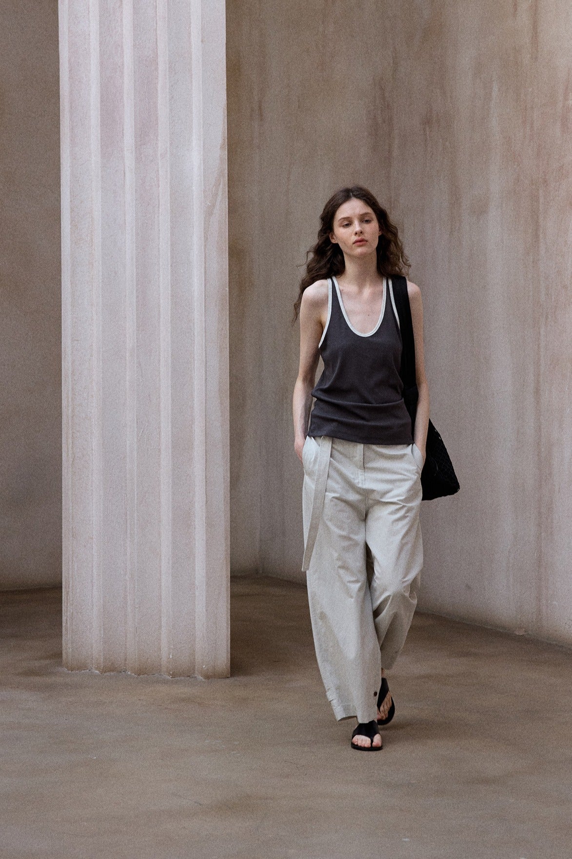 Cotton blend elastic color contrast tank top | 3 color