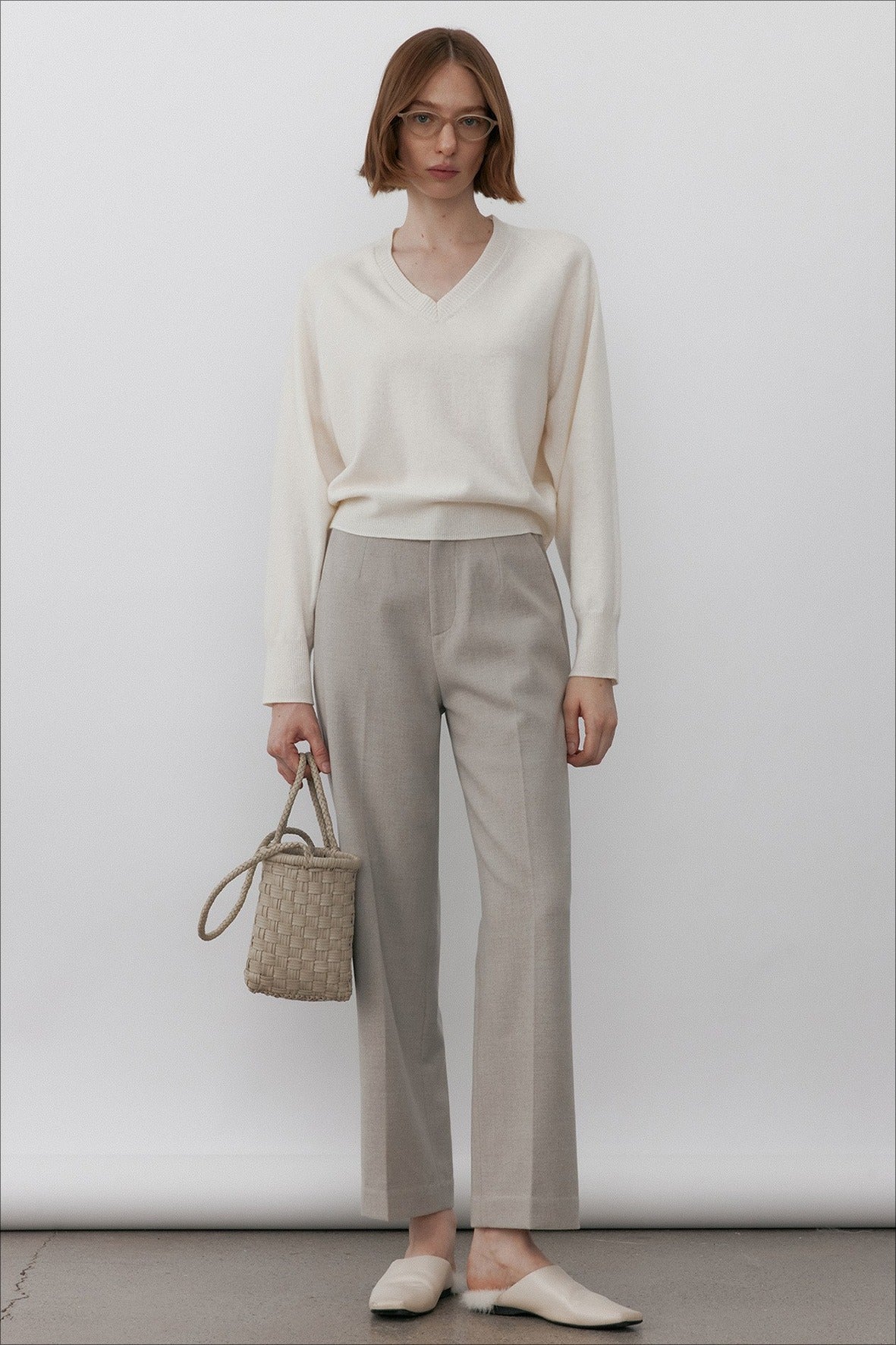 100% wool loose fit v-neck sweater | 2 color