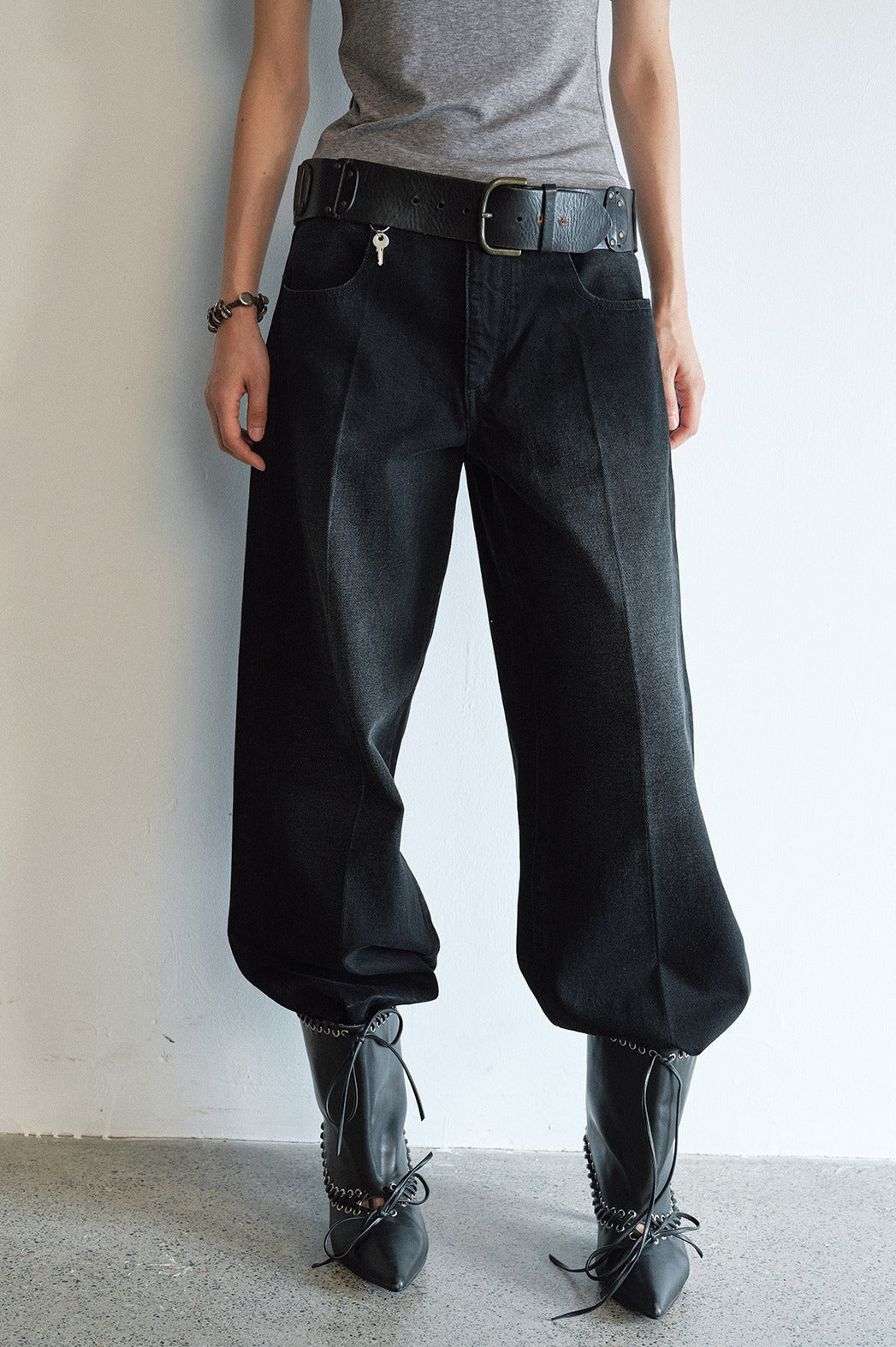 100% cotton straight-leg seams washed jeans | 2 color