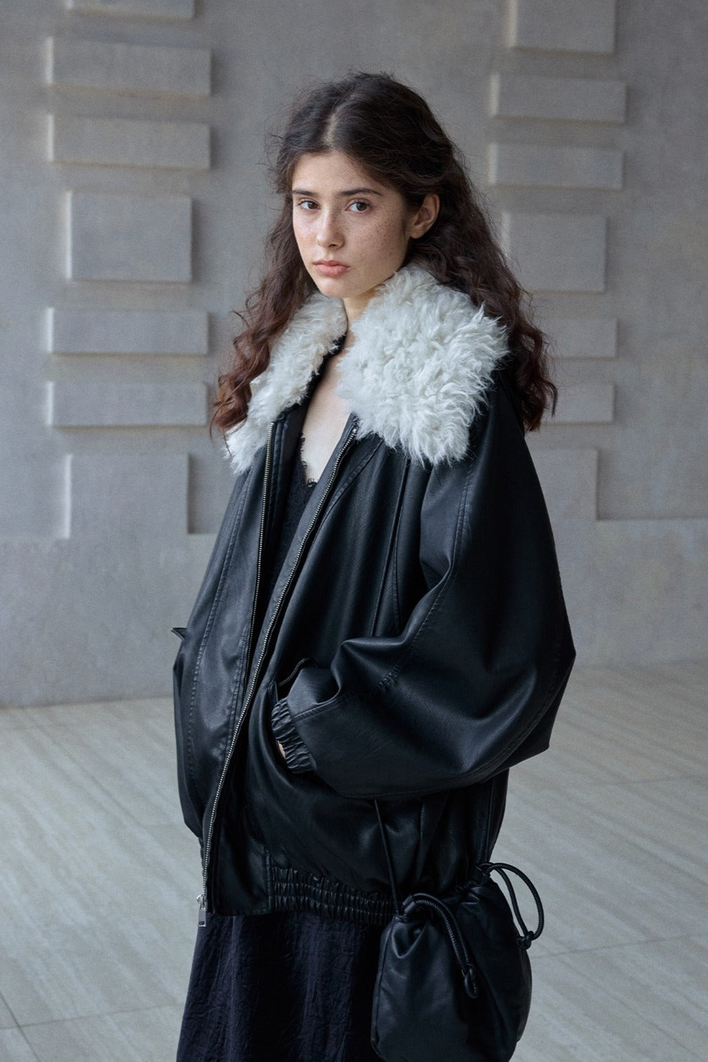 Cozy and chic detachable collar wool-filled PU jacket | 2 color