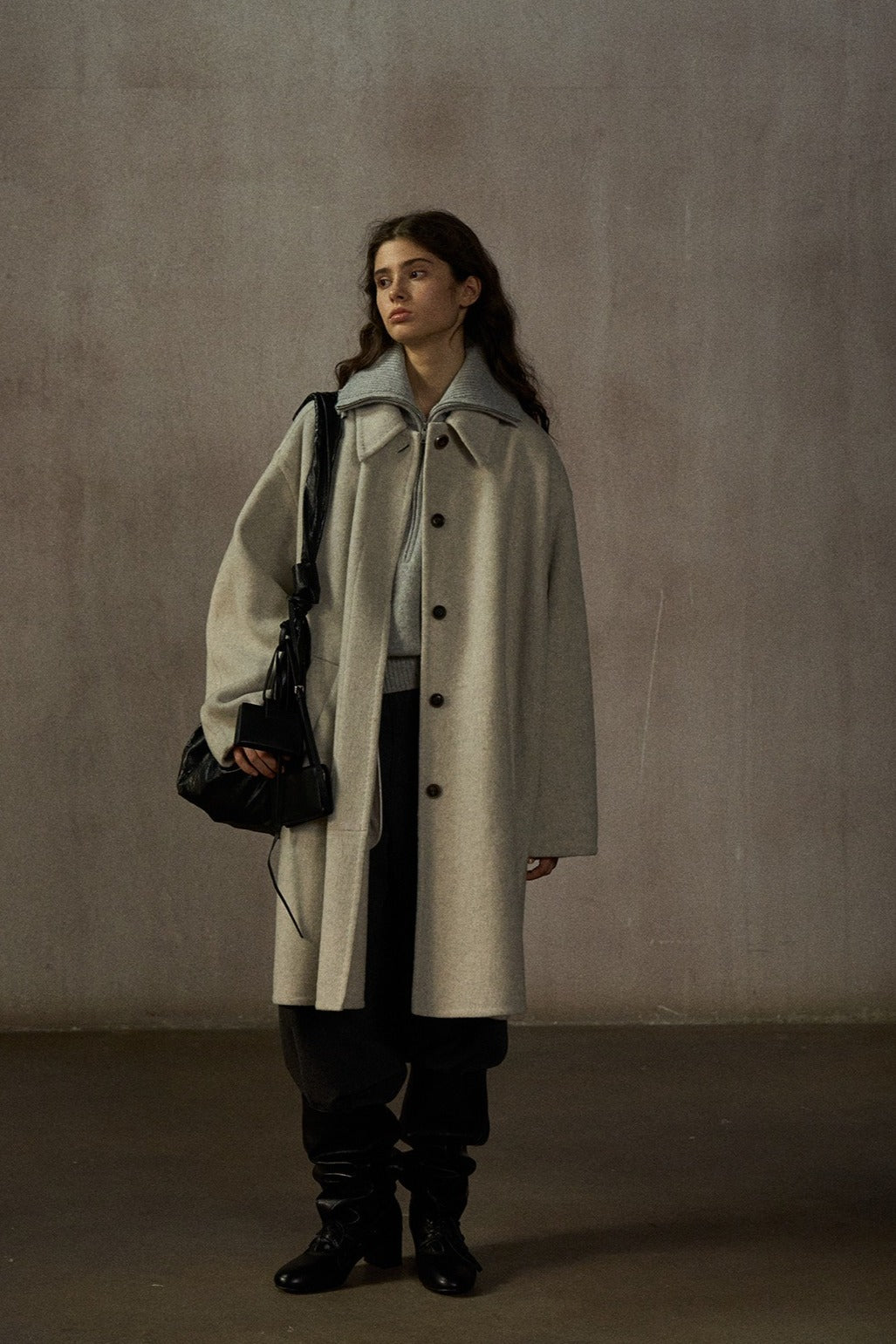 100% wool loose-fit mid-length coat with a scarf hood | 2 color
