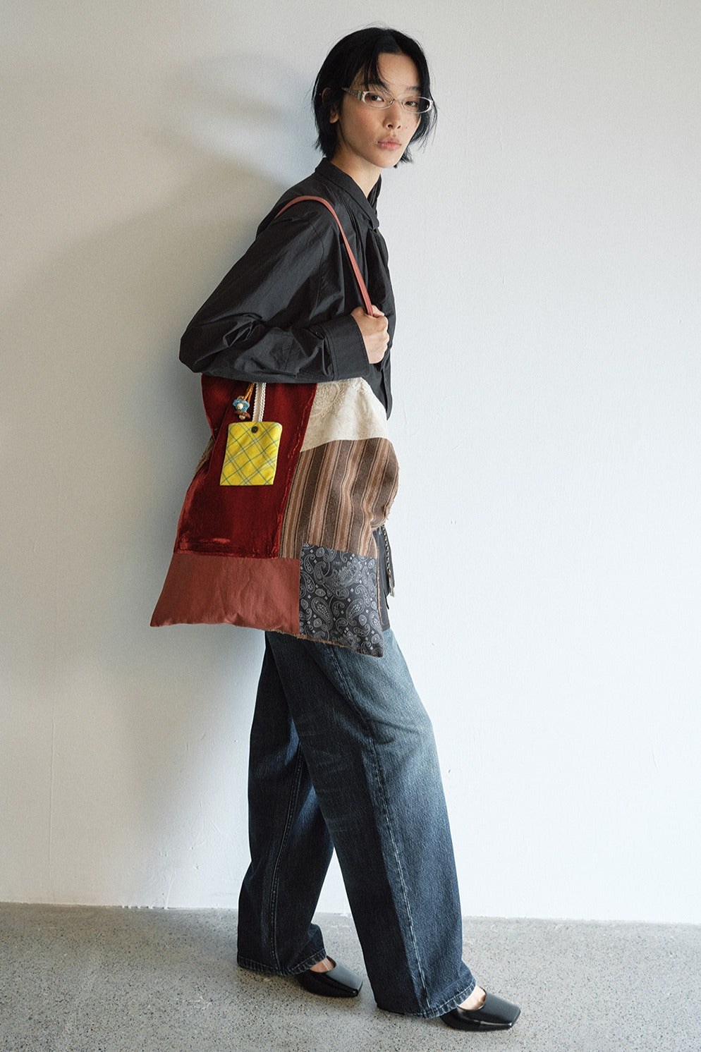 Vintage-style patchwork tote bag