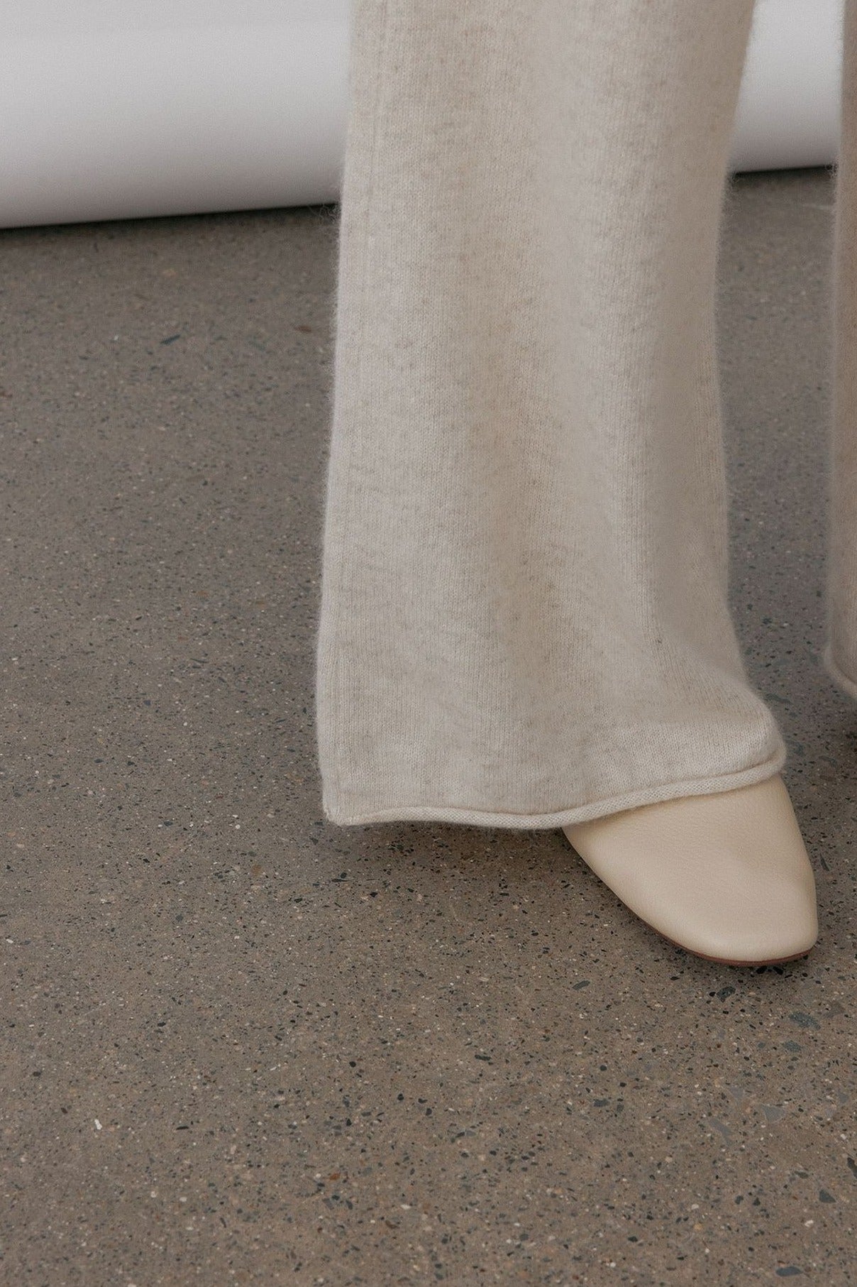 Wool blend straight-leg drape knit pants