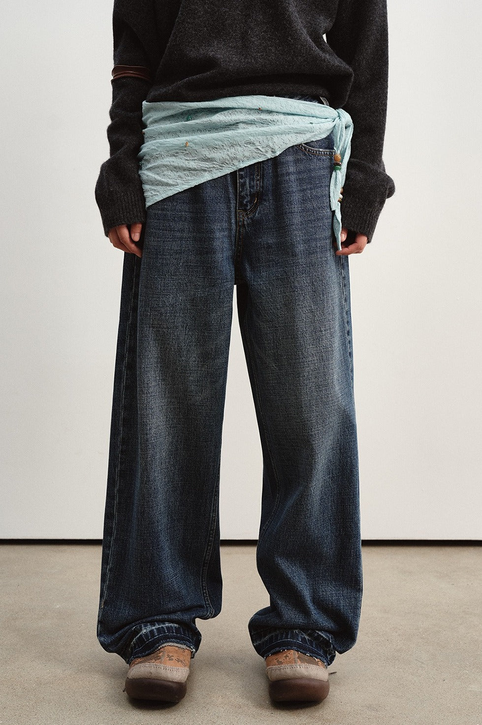 Cotton straight-leg frayed hem distressed jeans | 3 color