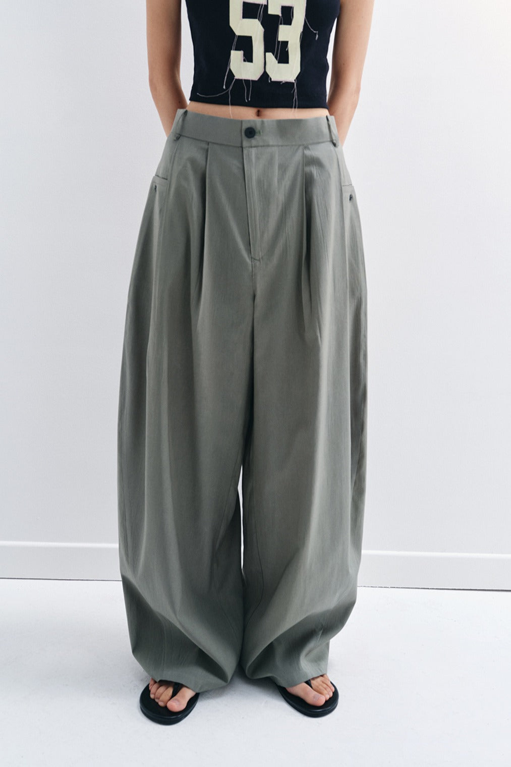 Viscose blend cool feel banana-shape loose pants | 4 color