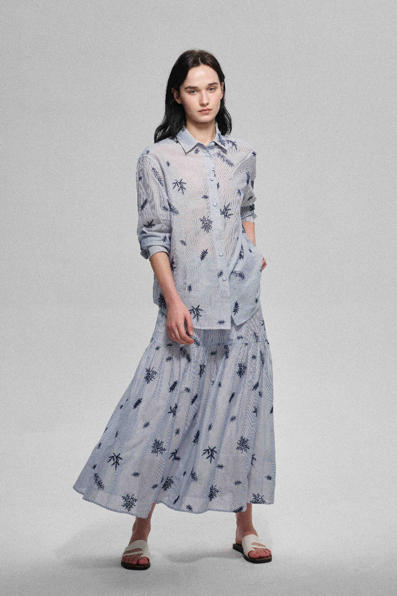 Chemise rayée brodée inspirée de la nature 100 % coton