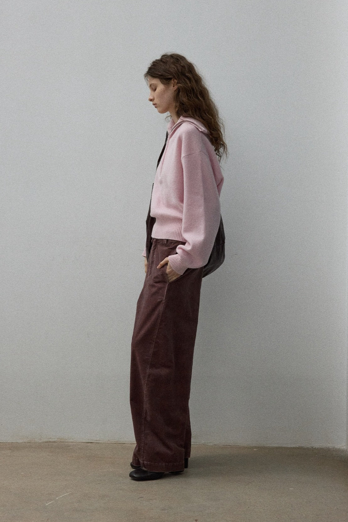 Cotton blend relaxed-fit curved leg corduroy pants | 3 color