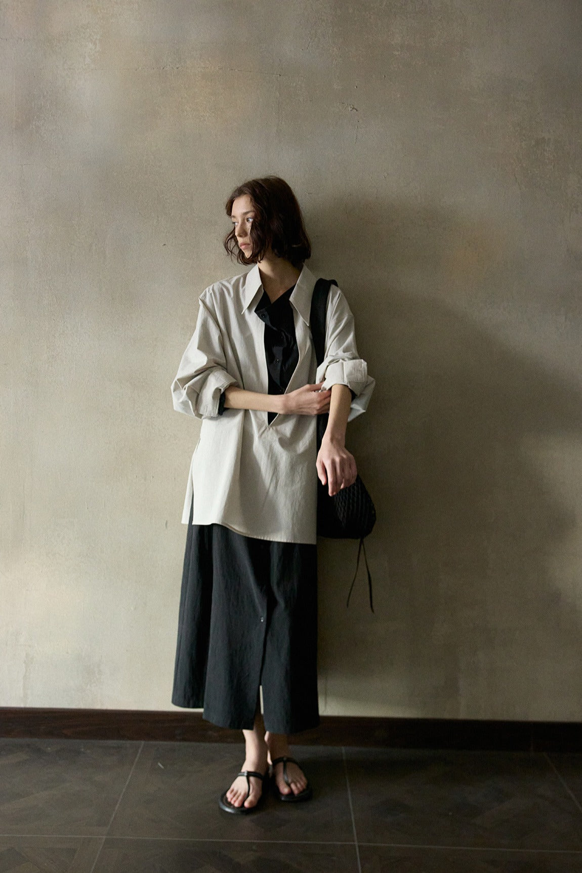 100 cotton big V-neck loose shirt | 4 color