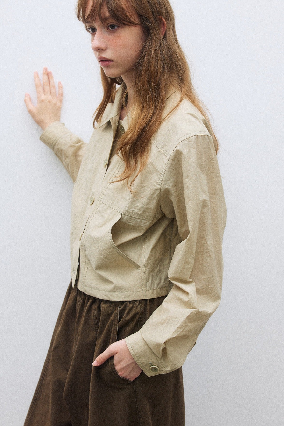 Cotton blend paper-touch fabric cropped throw-on shirt jacket | 3 color