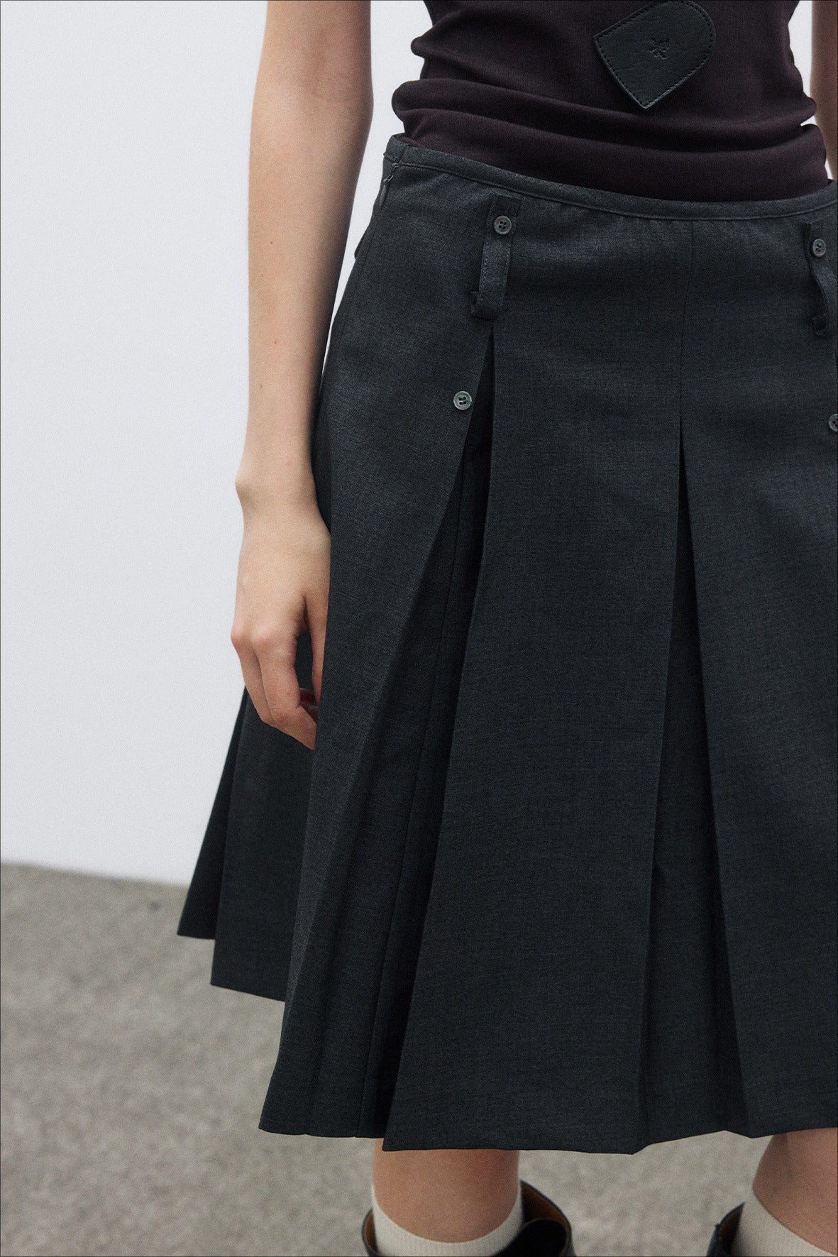 High rise crisp pleats A-line skirt | 2 color