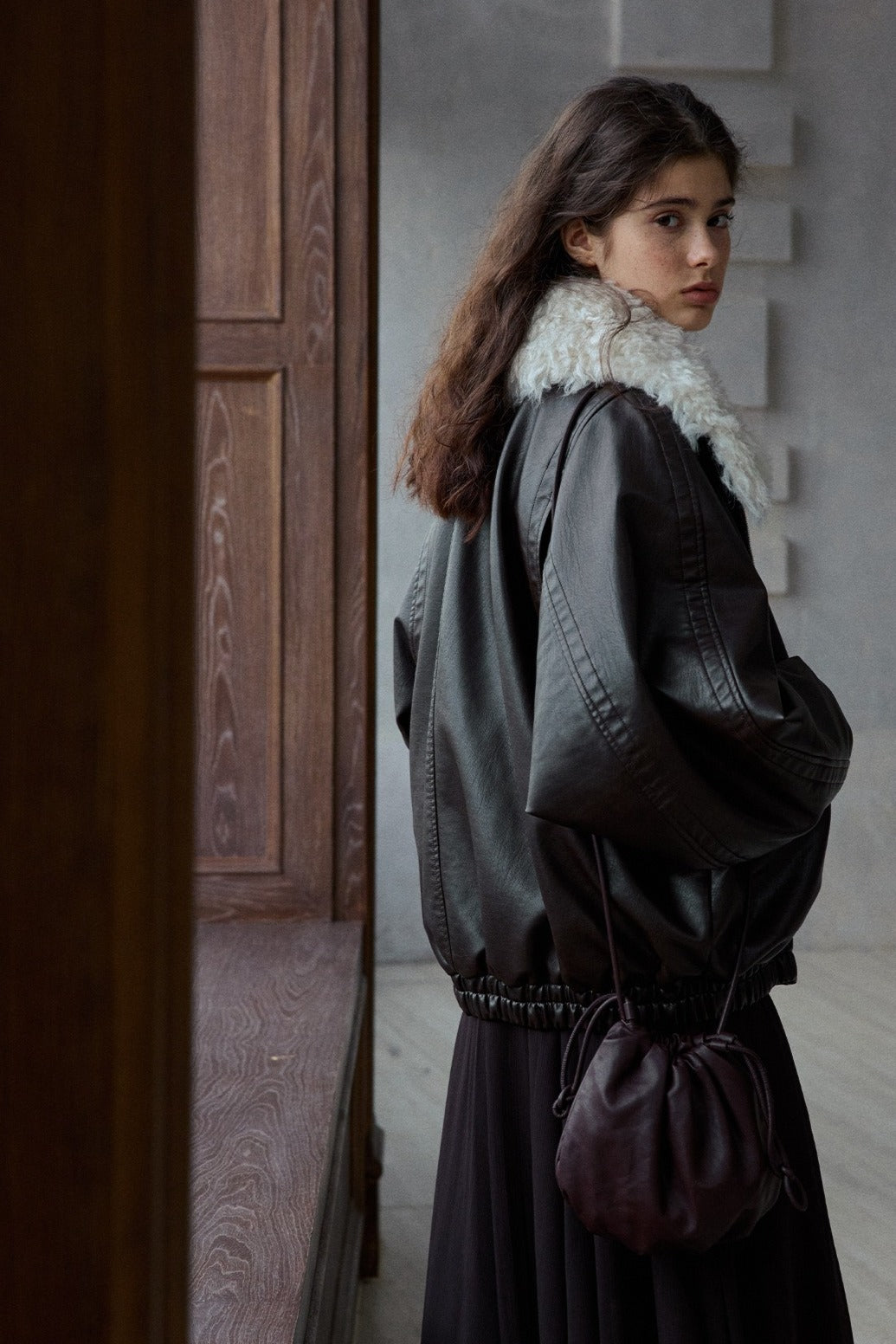Cozy and chic detachable collar wool-filled PU jacket | 2 color