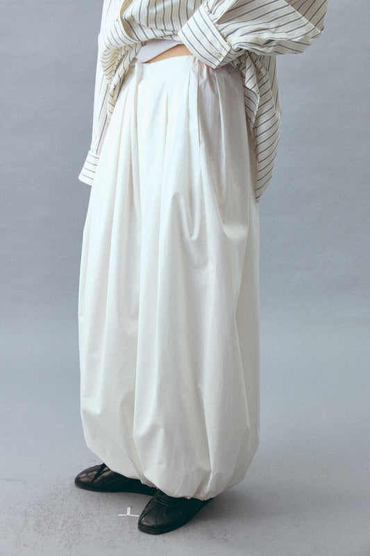 Pantalón globo de algodón liso de silueta grande