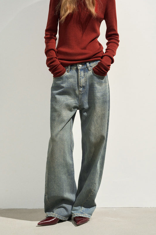 Cotton blend retro-style curved shape jeans